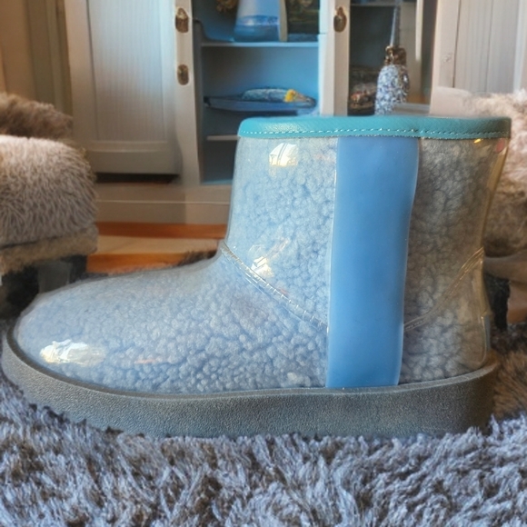 Cape Robbin Shoes - Cape Robbin 'Bayberry' Womens Blue and Gray Fleece Boots